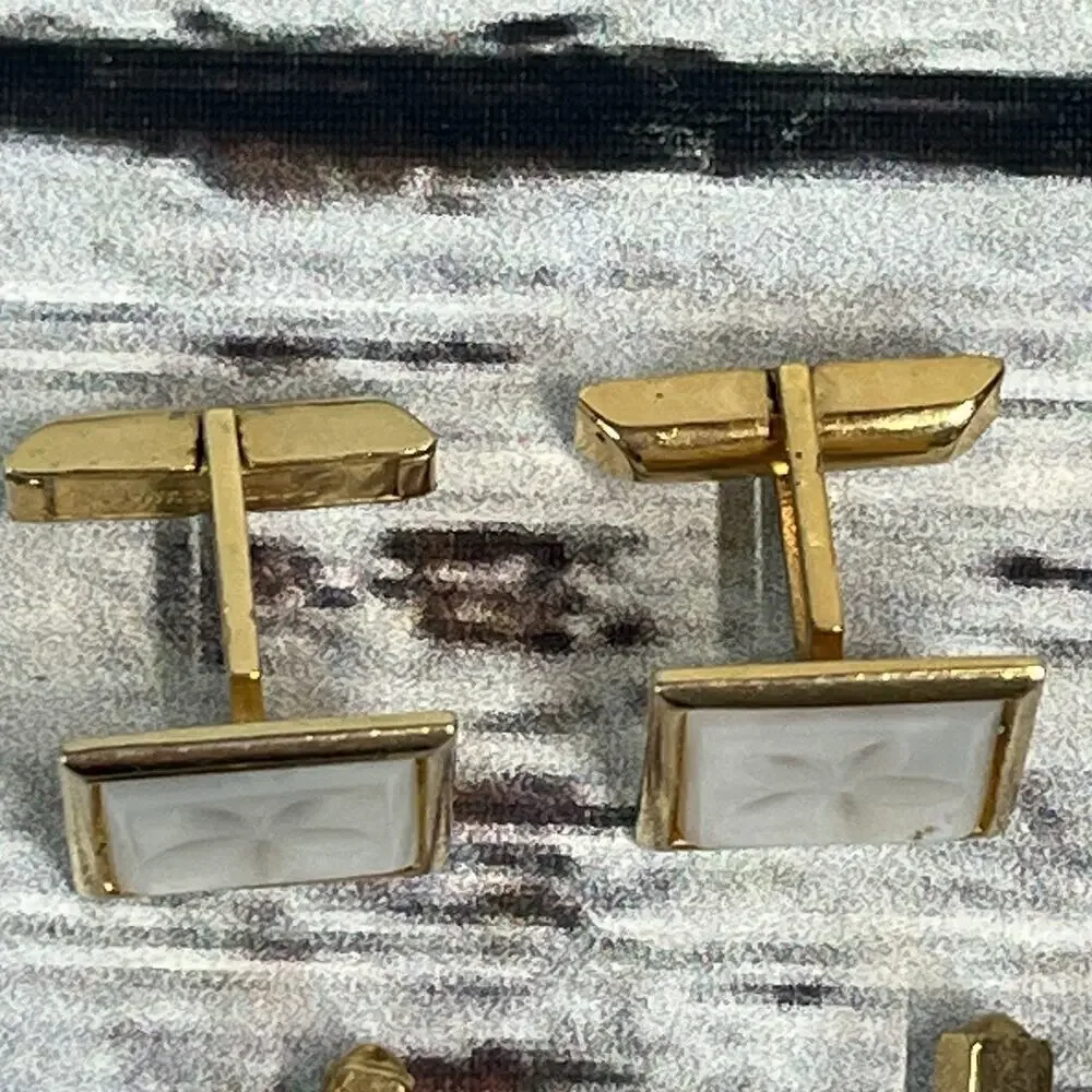 Vintage Set of 4 Mens Cufflinks Antique Cars Circles Mother of Pearl Gold Silver